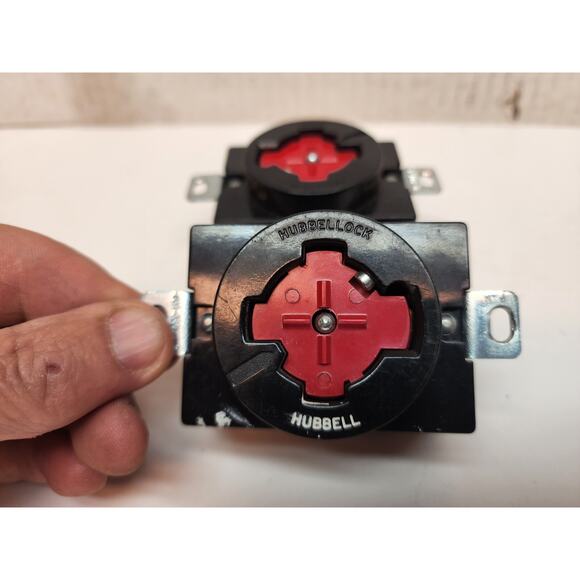 Hubbell HBL20443 Hubbellock Receptacle, 30 amp, 480V, 3 Pole 4 Wire - Picture 8 of 8